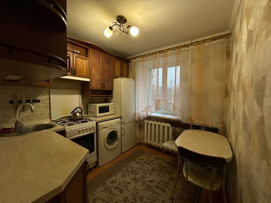 Продаж 2 ком кв Корабельный район пр.Богоявленский