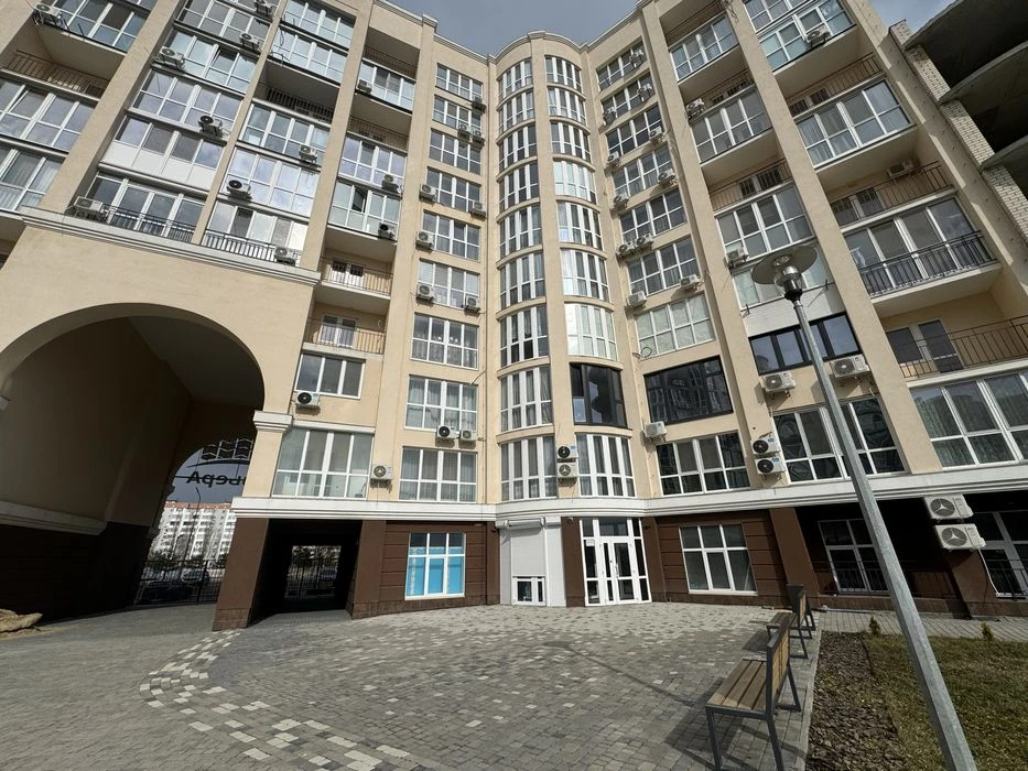Продаж дворівневої 3кк в ЖК Рівʼєра на Намиві