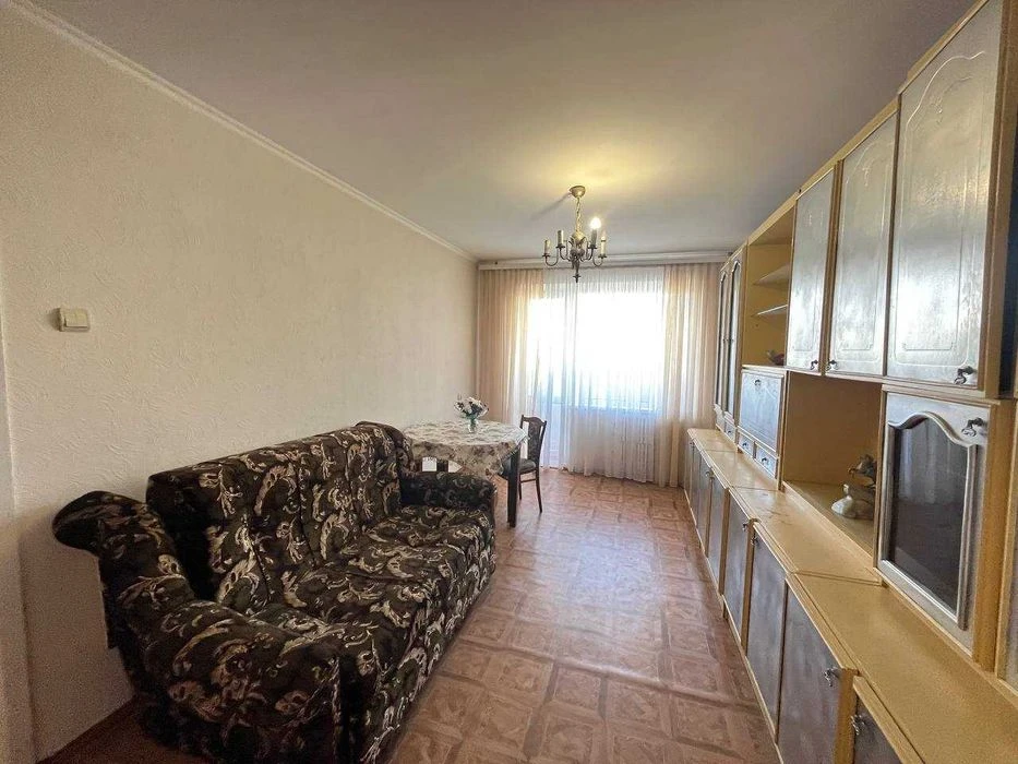 Продам 3-х к/к в гарному районі, зупинка «Магелан»