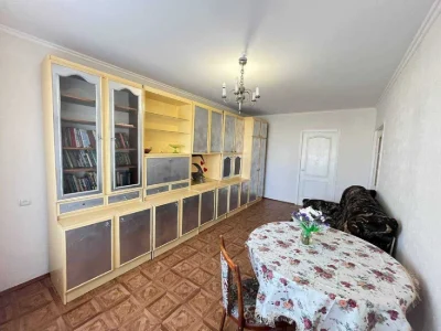 Продам 3-х к/к в гарному районі, зупинка «Магелан»