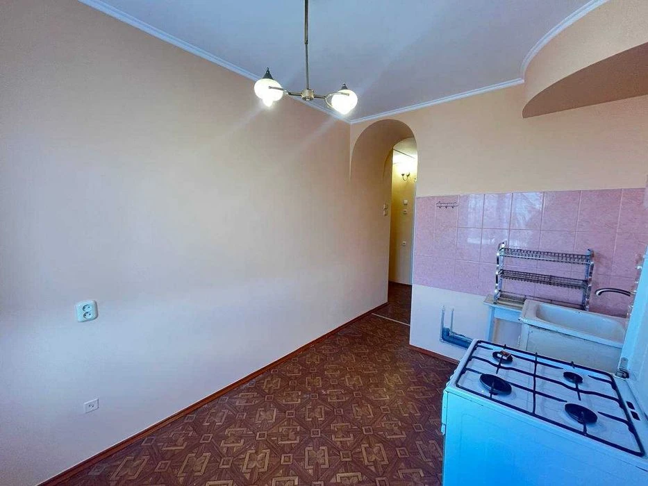 Продам 3-х к/к в гарному районі, зупинка «Магелан»