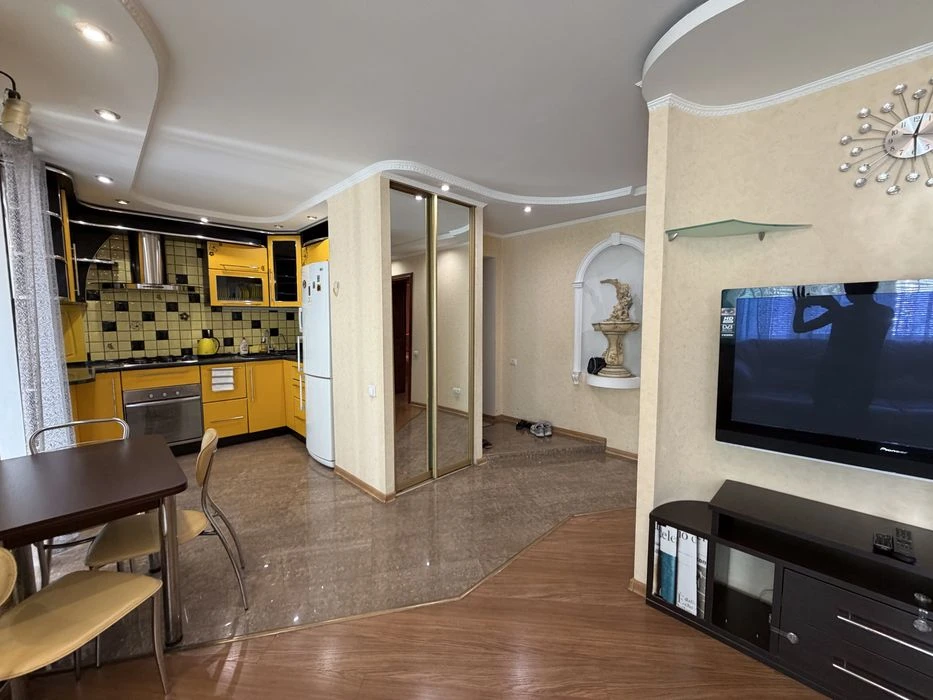Продаж 3-кк з ремонтом 75 м², проспект Центральний,6-слобітс