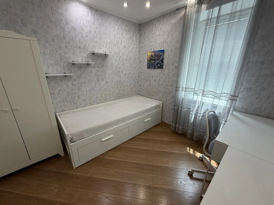 Продаж 3-кк з ремонтом 75 м², проспект Центральний,6-слобітс