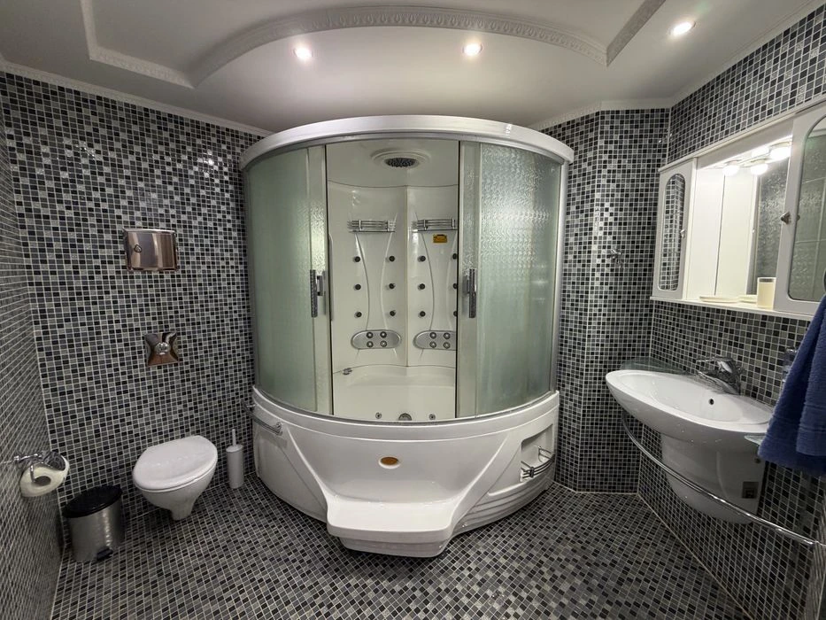 Продаж 3-кк з ремонтом 75 м², проспект Центральний,6-слобітс