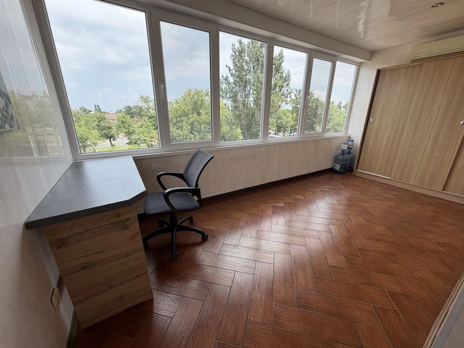 Продаж 3-кк з ремонтом 75 м², проспект Центральний,6-слобітс