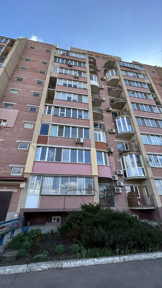 Продаж квартири, новобудова центр