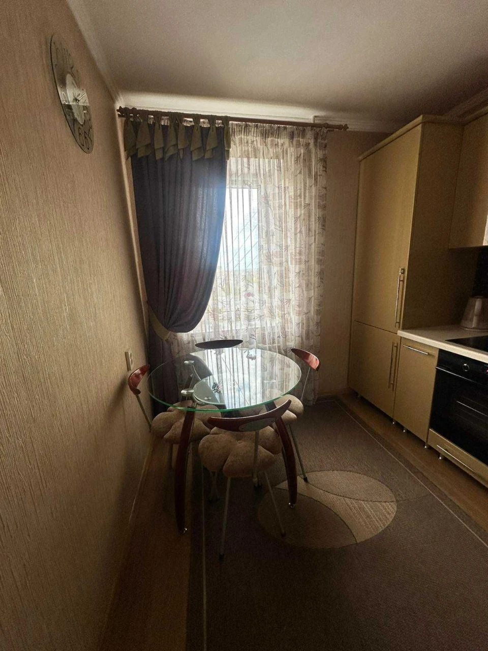 Продам чудову 2-кімнатну квартиру на пр. Миру