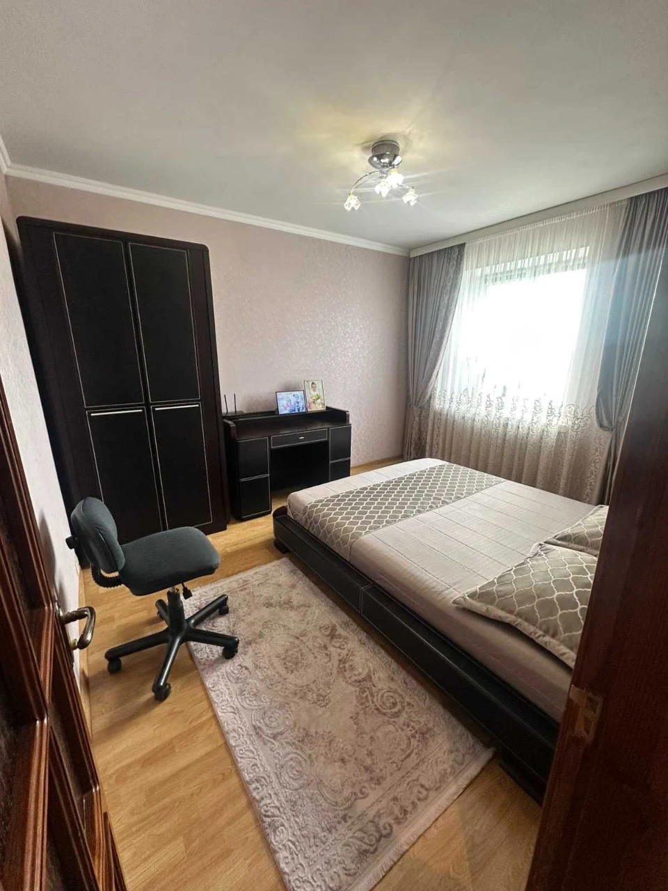 Продам чудову 2-кімнатну квартиру на пр. Миру