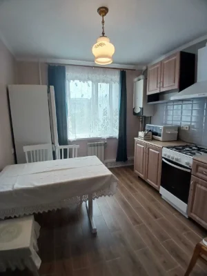 Продам 2 кімнатну квартиру зуп. Гвардійська, Соляні