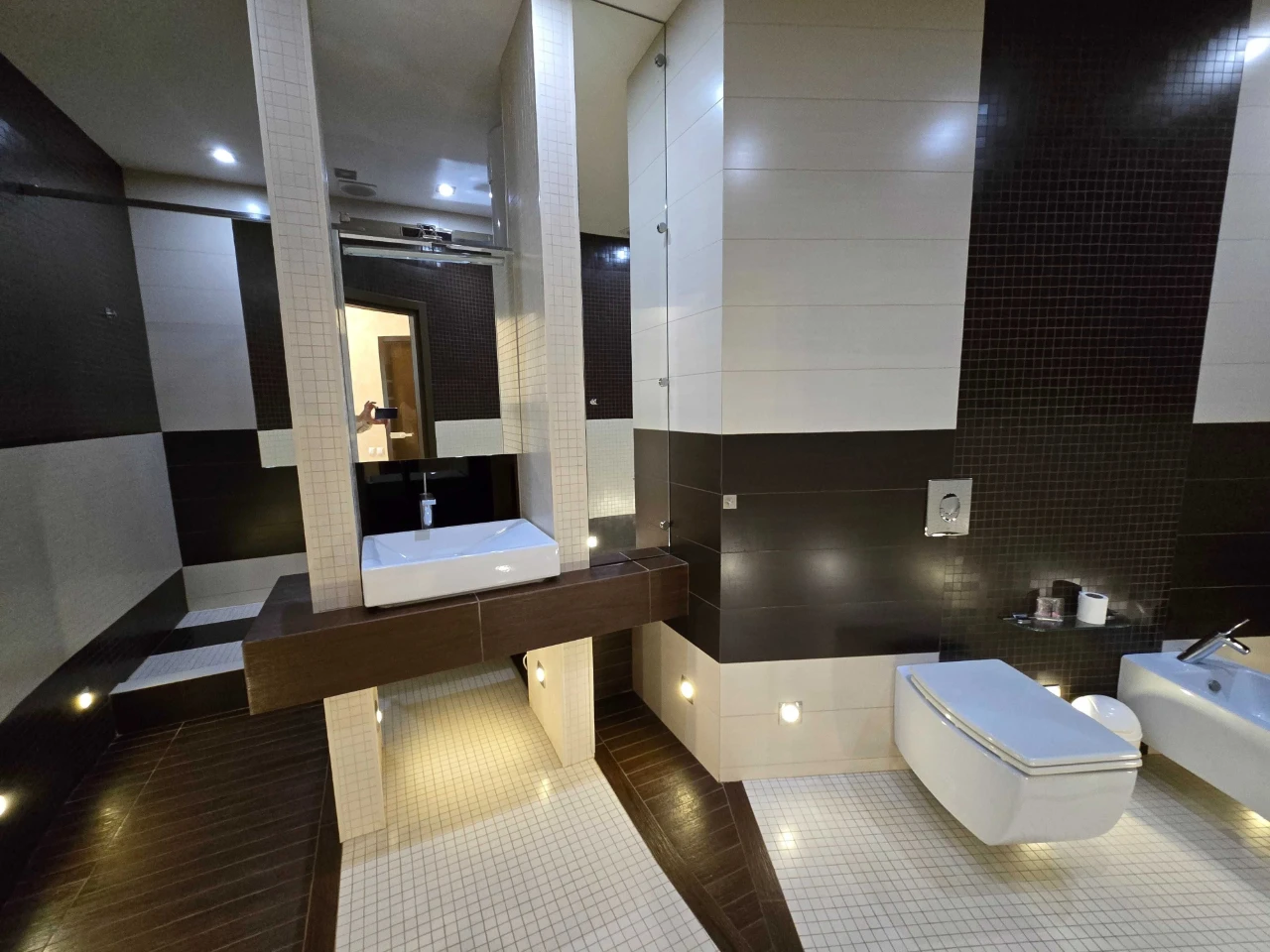 Продаж 3-х кімнатна квартира 115 м2 новобуд Центральний р-н