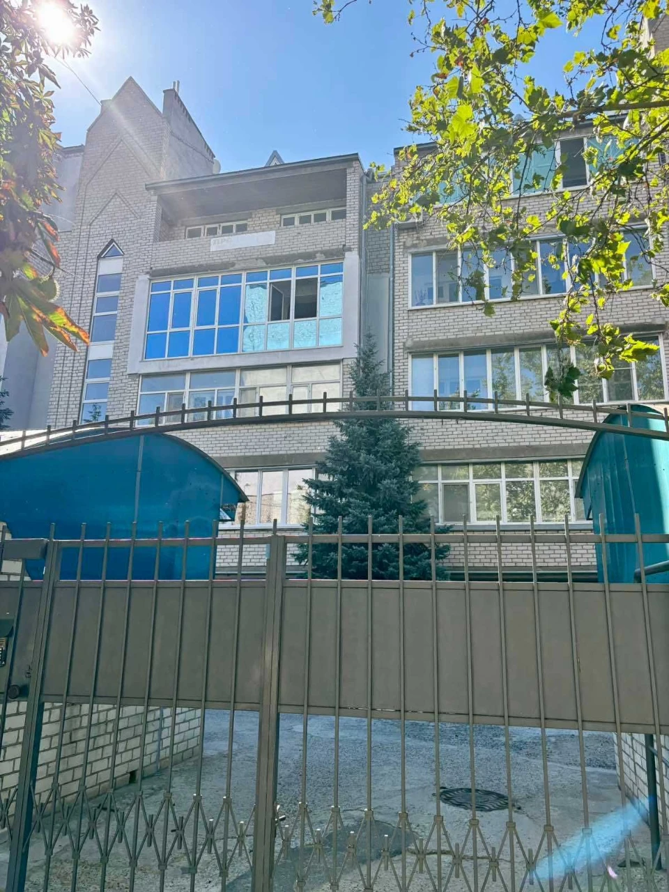 Продажа 2-х уровневой квартиры в центре города.
