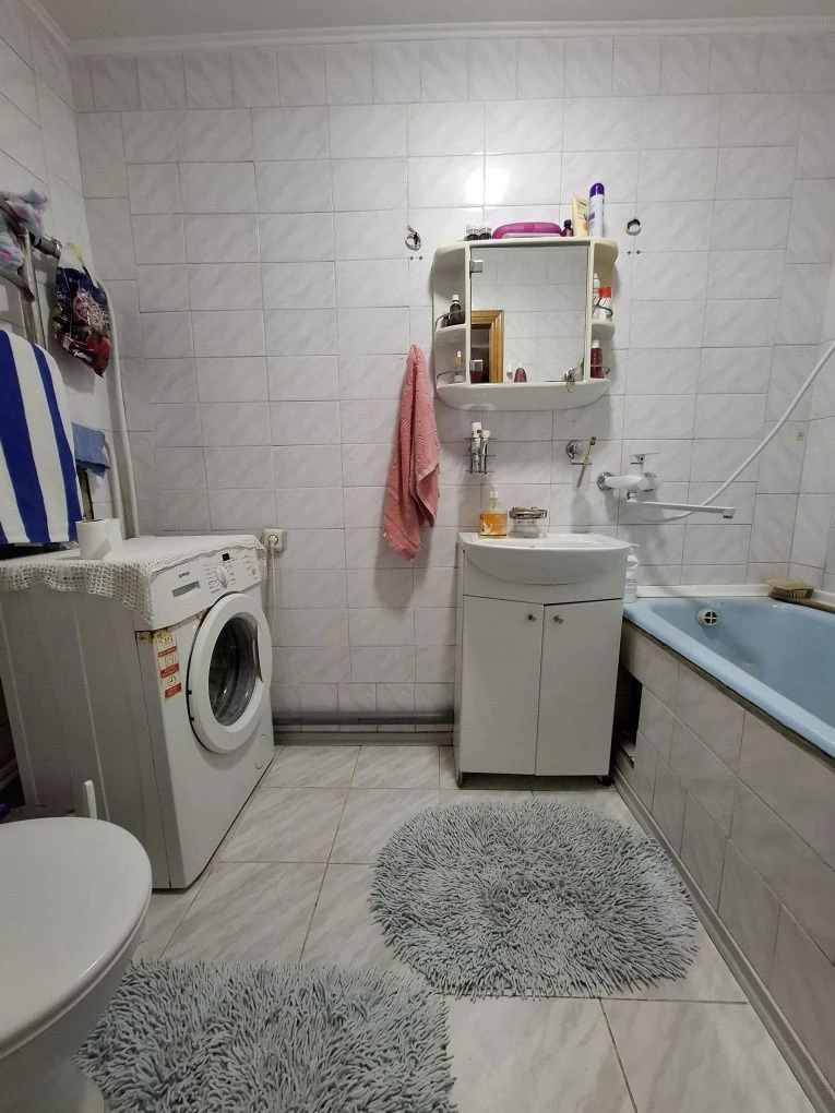 Продаж 3-х кімнатної квартири.  Адміральська. Індивідуальне