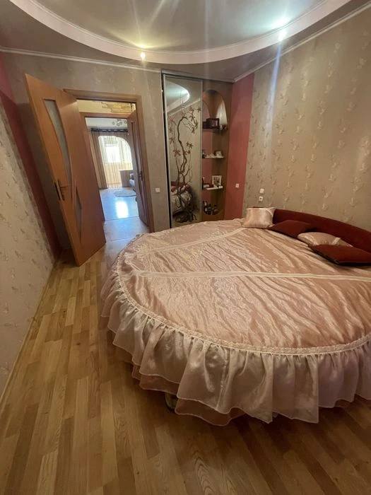 Квартира , в якій є все! 3 кімнати , два балкони Купити ,зай