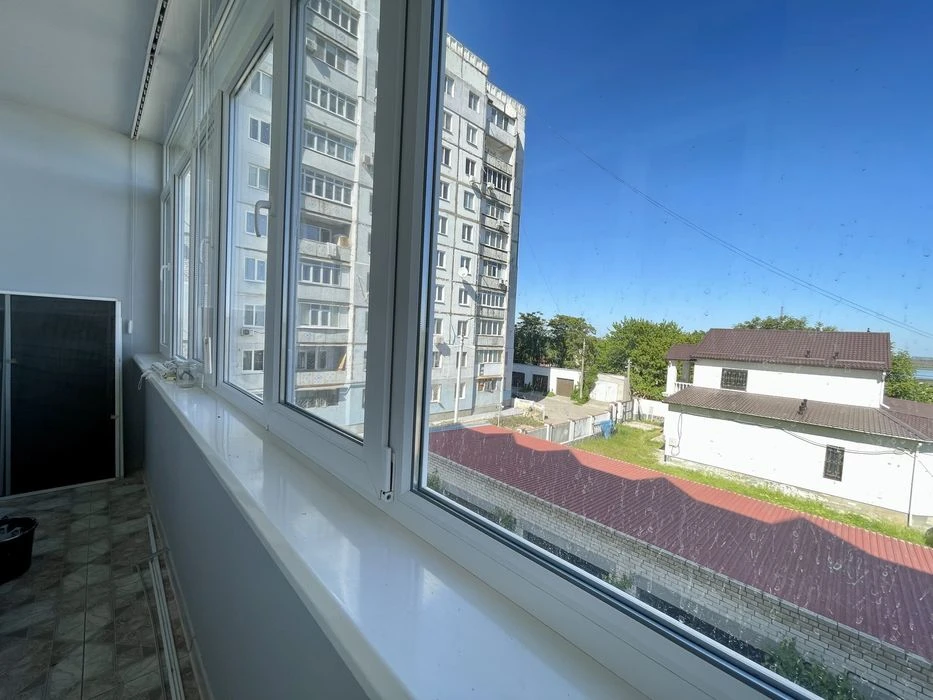 Продаю 4-кімнатну квартиру, р-н. Соляні, пр-т. Героїв Україн