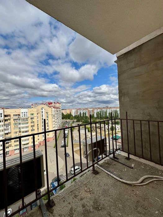 Продаю дворівневу 3-кімнатну квартиру в ЖК « Рівʼєра -2», Ри