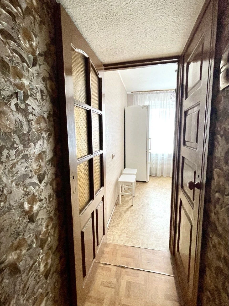 Продаж 2 кімнатна  чешка  Інгульський район сертифікат!