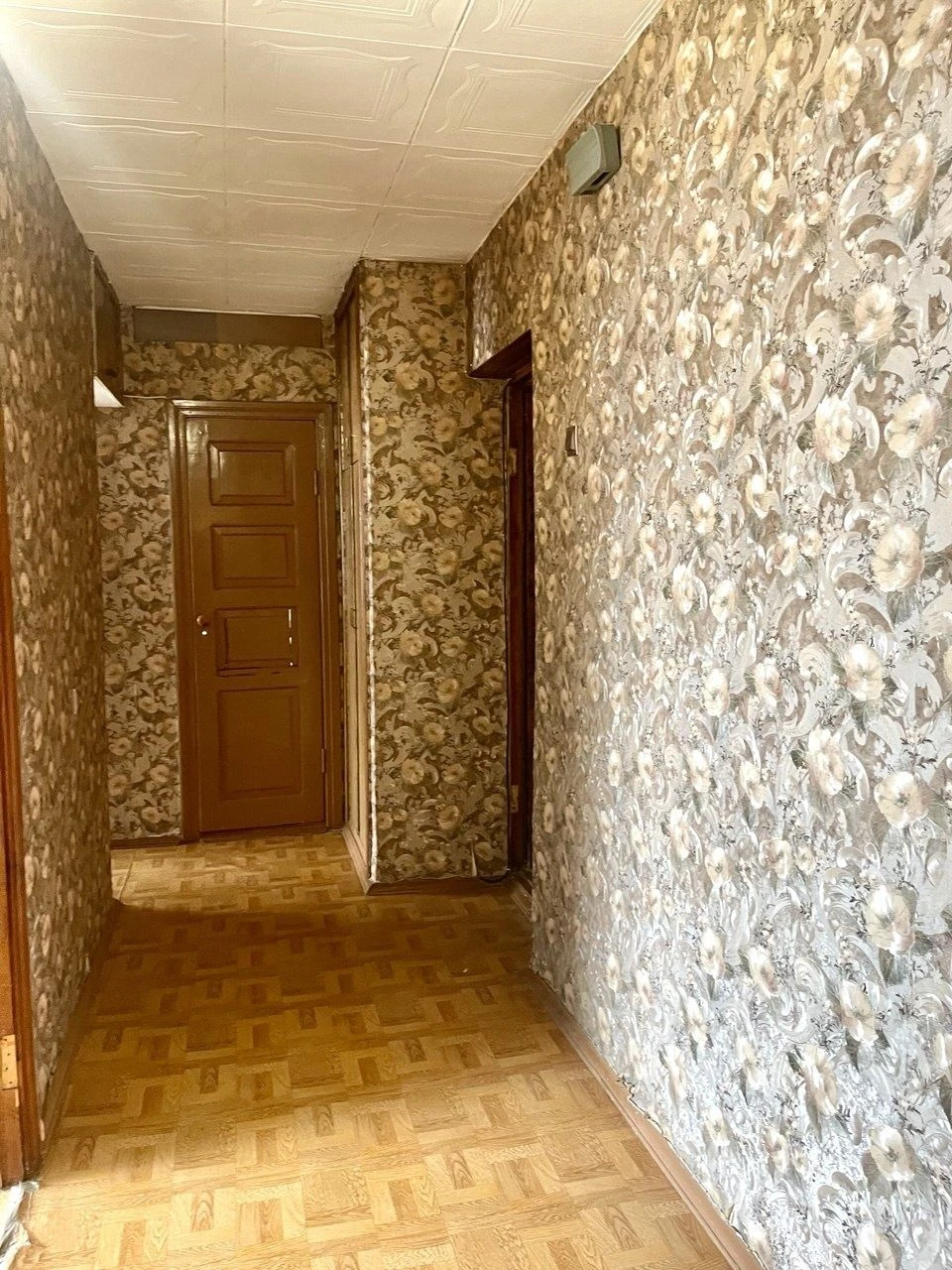Продаж 2 кімнатна  чешка  Інгульський район сертифікат!