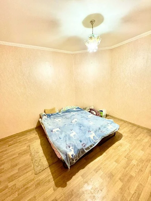 Продажа 2х этажной квартиры со своим двором и гаражом в Б. К