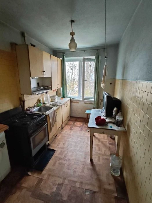 Продам 3-кімнатну квартиру в Інгульському районі