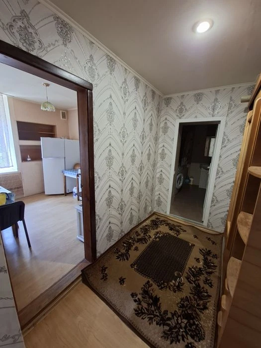Продаю 2 к. кв. вул. Радісна-М.Морська
