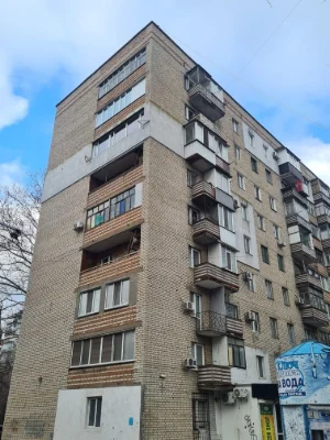 4 к. квартира в Центре. 3 я Слободская