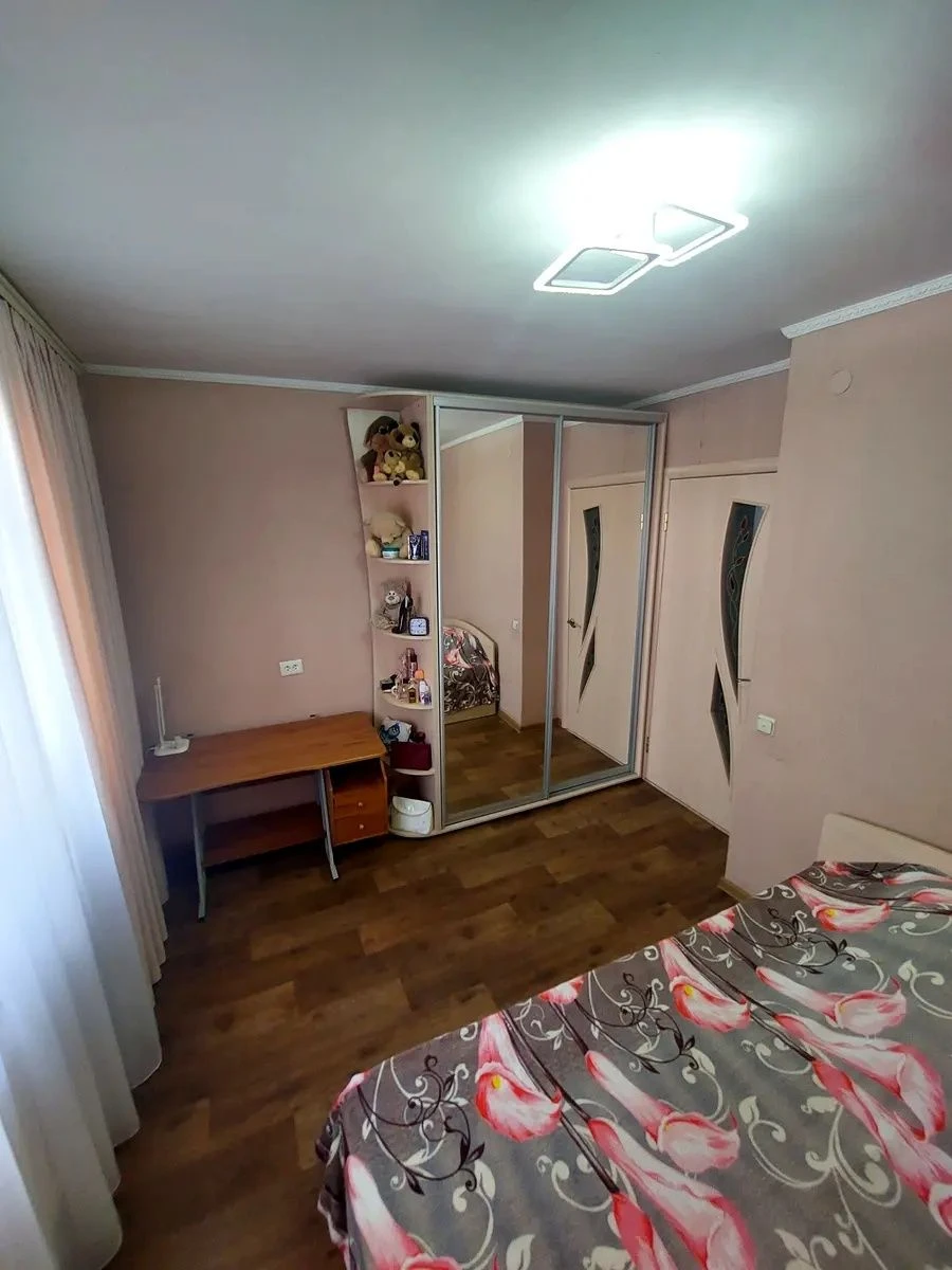 Соляні продаж Трьохкімнатна квартира