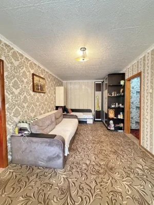 В продажу 3 к к на Космонавтів/ вул. Електронна , 1/9 поверх