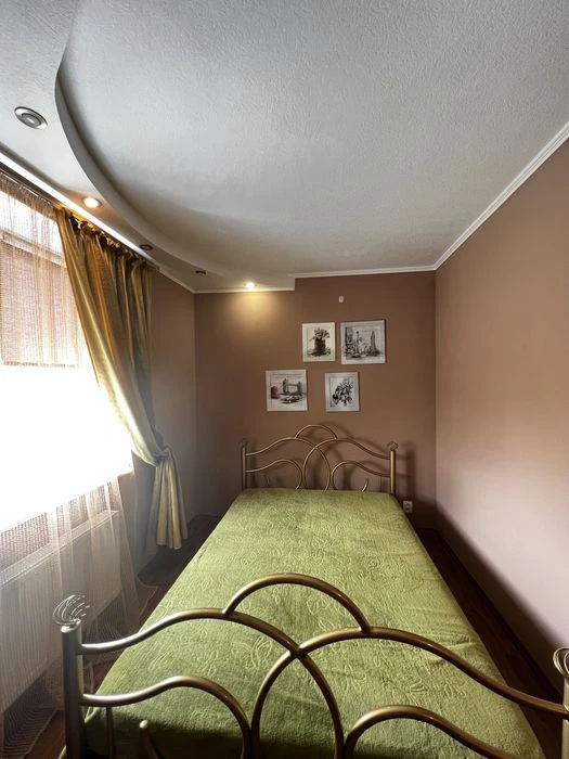 В Продажу 3 к к -студія в Центрі/ 6а Слобідська