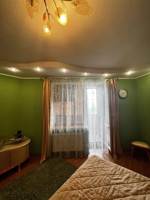 В Продажу 3 к к -студія в Центрі/ 6а Слобідська
