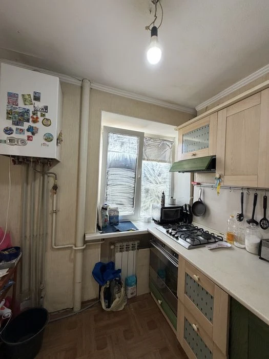 В Продажу 3 к к пр. Центральний / 3я з індивідуальним опален
