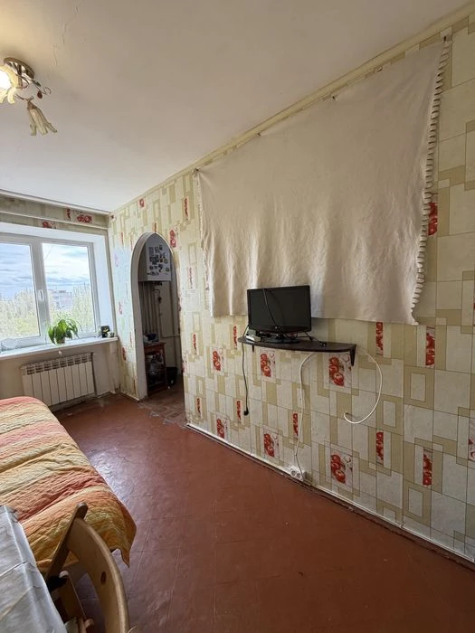 В Продажу 3 к к пр. Центральний / 3я з індивідуальним опален
