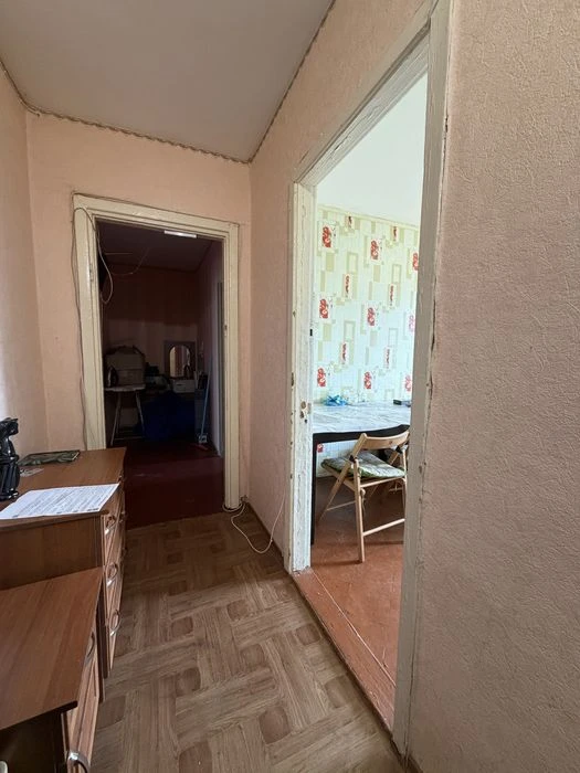 В Продажу 3 к к пр. Центральний / 3я з індивідуальним опален