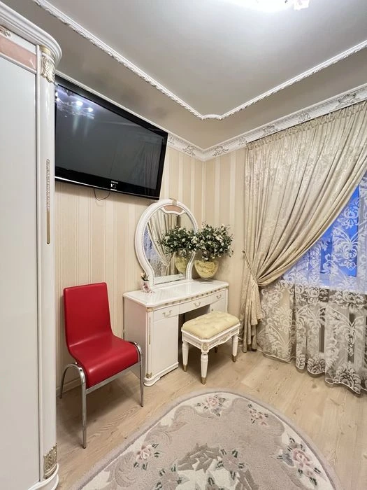 В Продажу 2 к к в Центрі з євроремонтом