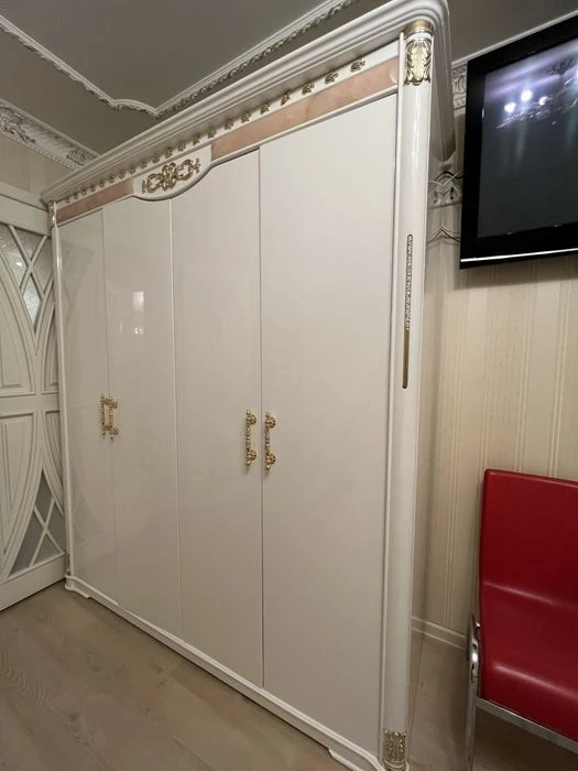 В Продажу 2 к к в Центрі з євроремонтом