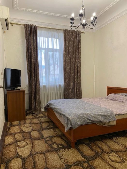 В Продажу 1 кк на вул. Адміральська