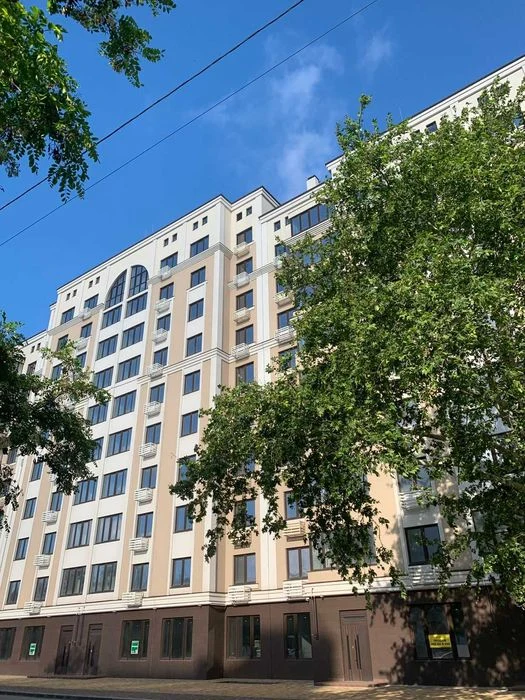 Продаж 2 кімнатна  квартира 81,6 м2 новобуд вул. Садова Цент