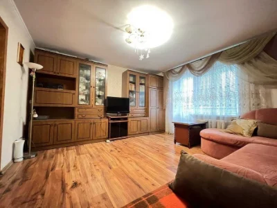 Продам 3-х к/к покращеного планування, з видом на річку