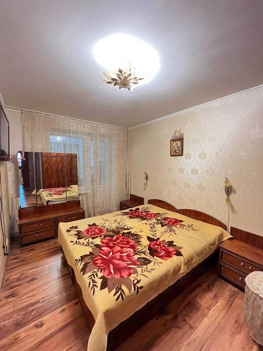 Продам 3-х к/к покращеного планування, з видом на річку