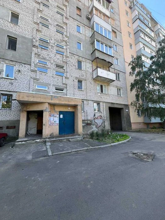 Продам 3 к/к, в районі ринку “Колос»,