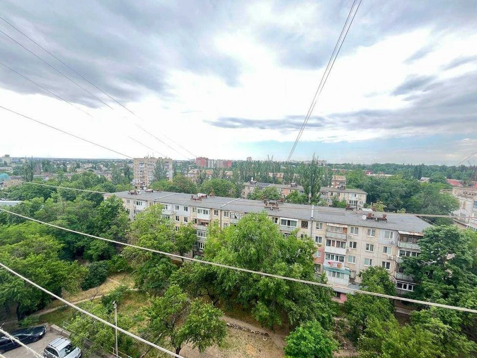 Продам 3 к/к, в районі ринку “Колос»,