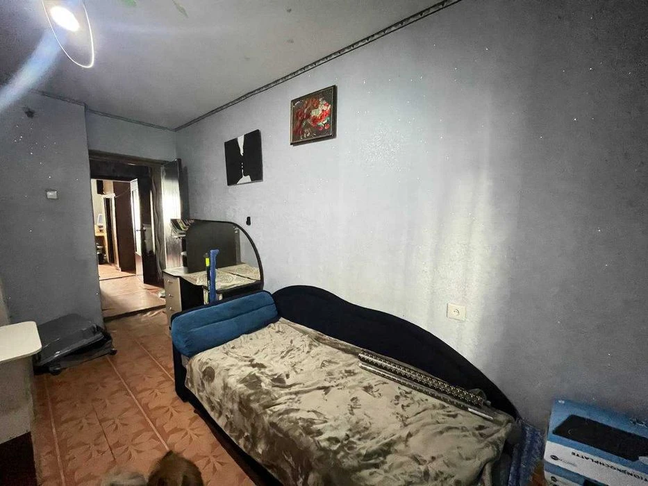 Продам 3 к/к, в районі ринку “Колос»,