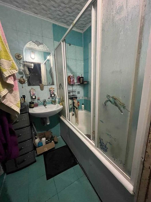 Продам 3 к/к, в районі ринку “Колос»,