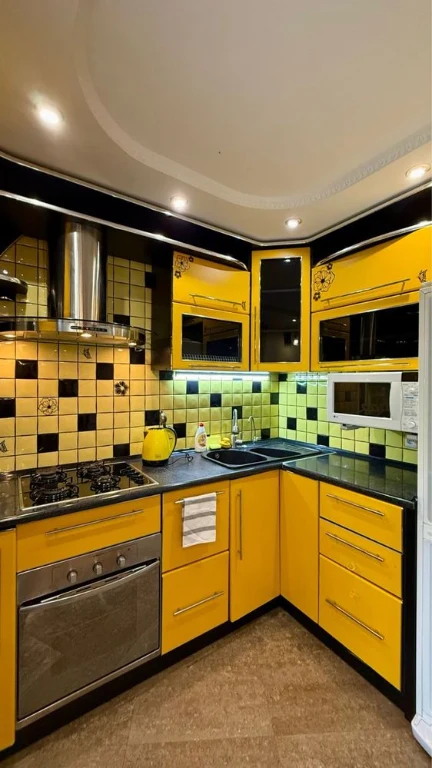 Продаж 3 кімнатної квартири пр. Центральний зуп. 6 Слобідськ