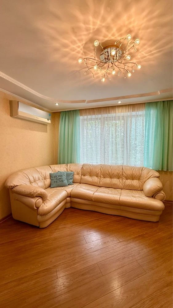 Продаж 3 кімнатної квартири пр. Центральний зуп. 6 Слобідськ