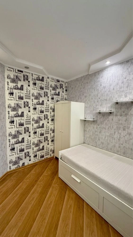 Продаж 3 кімнатної квартири пр. Центральний зуп. 6 Слобідськ