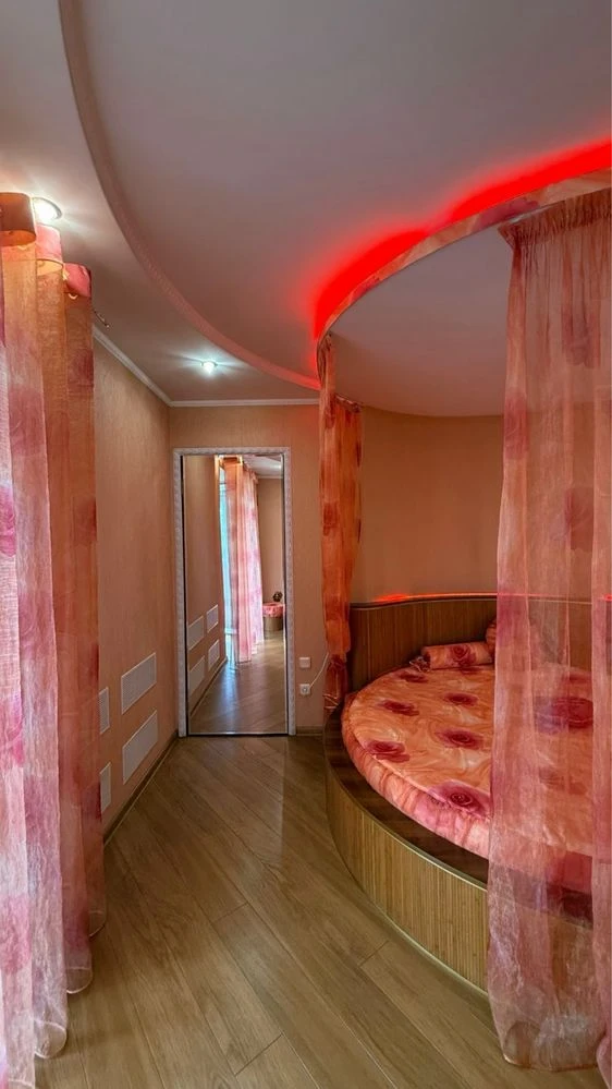 Продаж 3 кімнатної квартири пр. Центральний зуп. 6 Слобідськ
