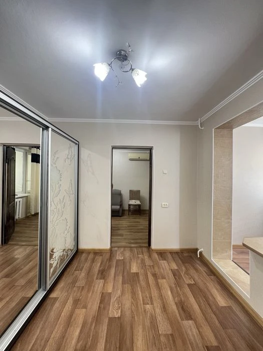 В продажу 3 к к на 6й Слобідській/ пр. Центральний з ремонто