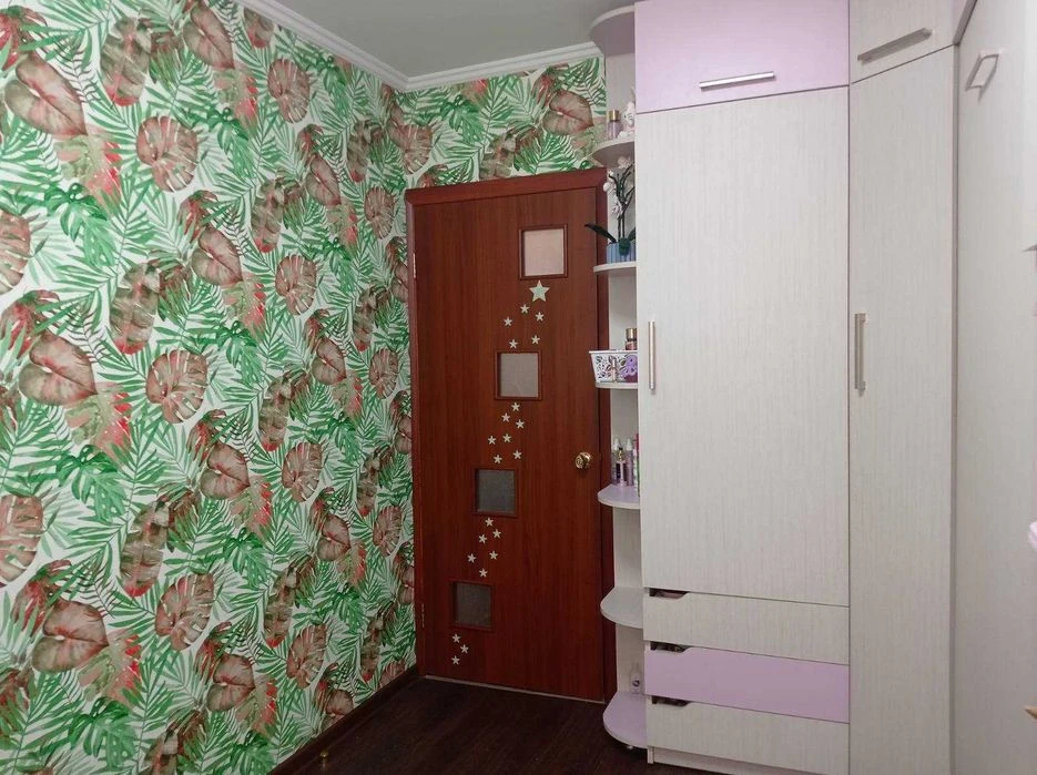 Продам 3х к.кв 7/9 эт. 60 м.кв Евроремонт с мебелью и техник