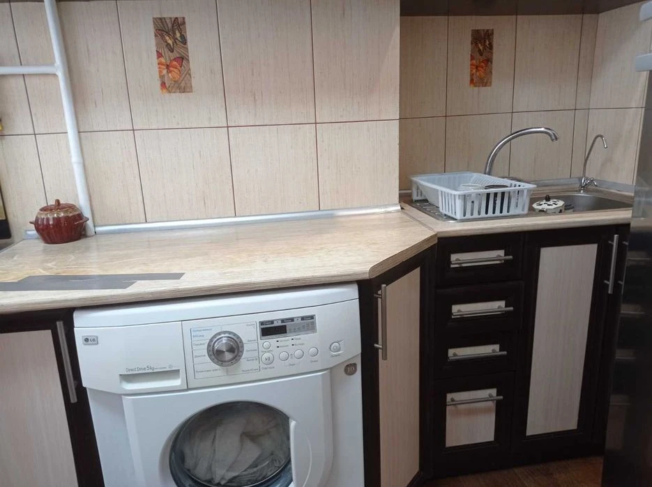 Продам 3х к.кв 7/9 эт. 60 м.кв Евроремонт с мебелью и техник