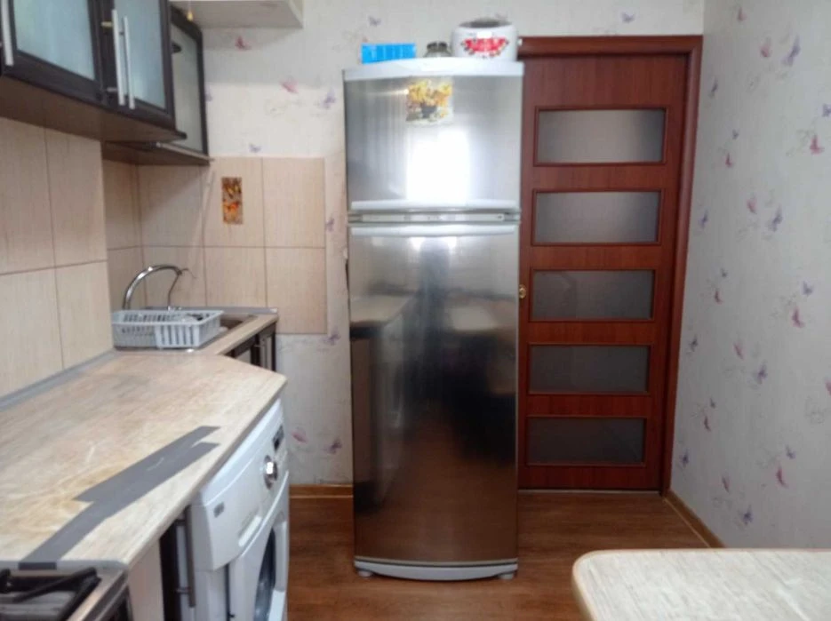Продам 3х к.кв 7/9 эт. 60 м.кв Евроремонт с мебелью и техник